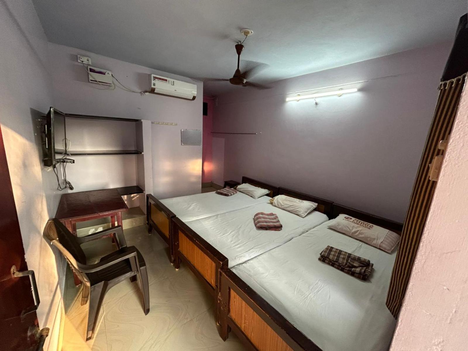 Meera Lodge Chidambaram Extérieur photo